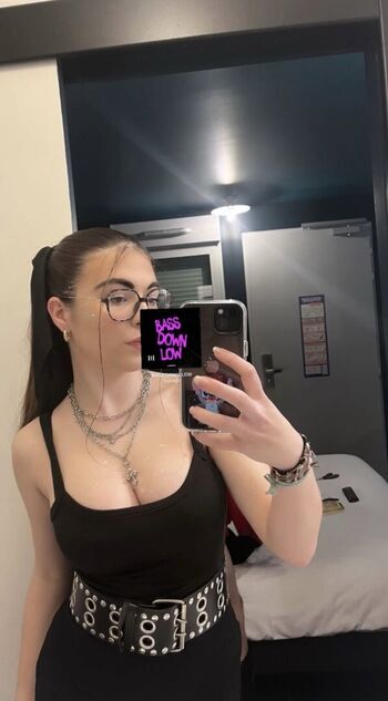 A u relie leaked private photo uncensored HD quality