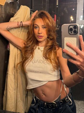 Alaiajeanneau leaked private photo uncensored HD quality