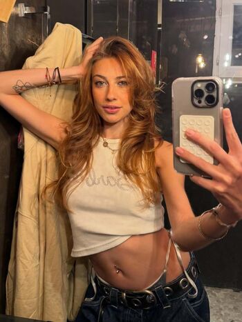 Alaiajeanneau leaked private photo uncensored HD quality