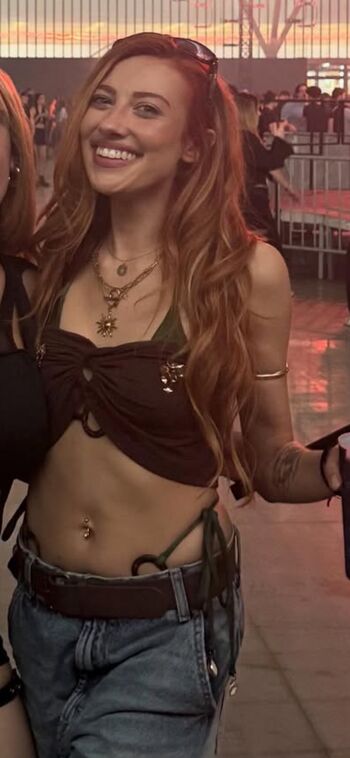 Alaiajeanneau leaked private photo uncensored HD quality