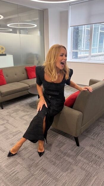 Amanda holden  page leaked private photo uncensored HD quality