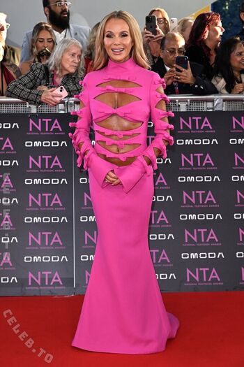Amanda holden  page leaked private photo uncensored HD quality