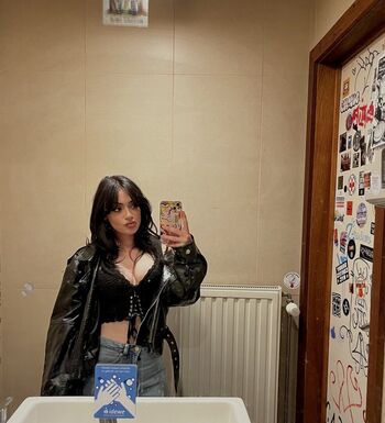 Brattyelectrax leaked private photo uncensored HD quality
