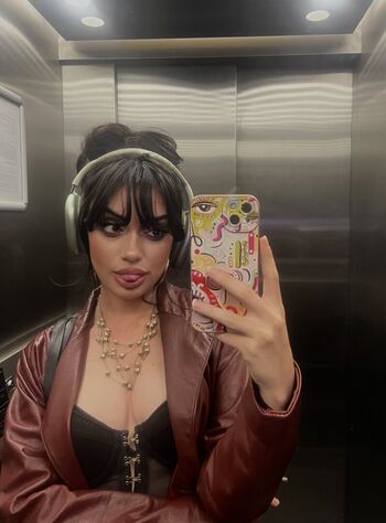 Brattyelectrax leaked private photo uncensored HD quality