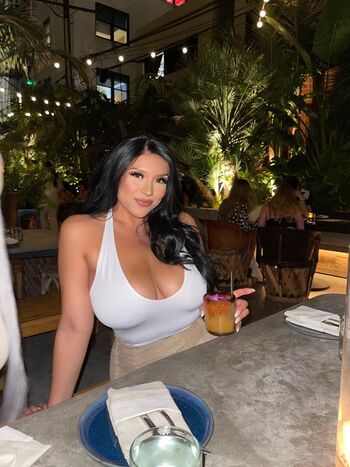 Brinanadine leaked private photo uncensored HD quality