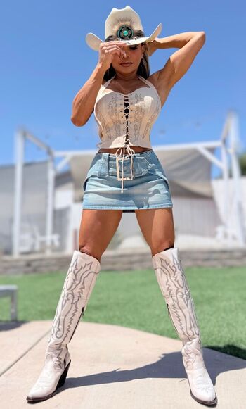 Connie elizabeth leaked private photo uncensored HD quality