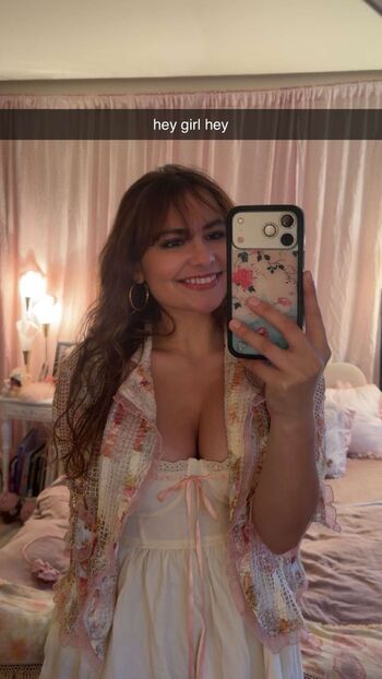 Ester dobrik page leaked private photo uncensored HD quality