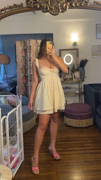 Ester dobrik page leaked private photo uncensored HD quality
