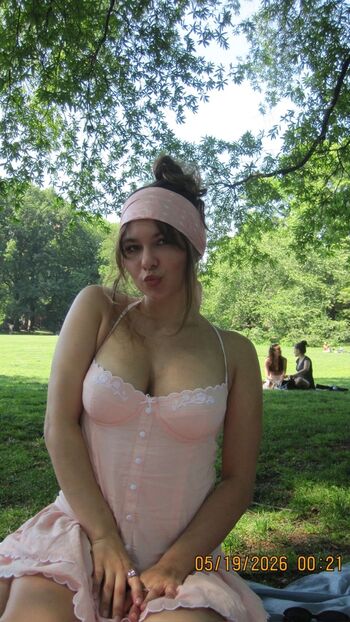 Ester dobrik page leaked private photo uncensored HD quality