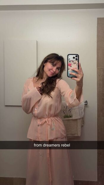 Ester dobrik page leaked private photo uncensored HD quality