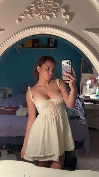 Ester dobrik leaked private photo uncensored HD quality