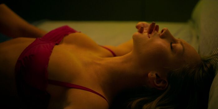 Ester exposito leaked private photo uncensored HD quality