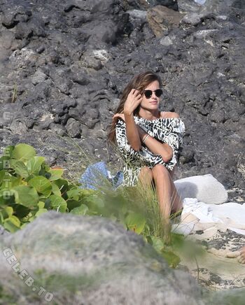 Izabel goulart page leaked private photo uncensored HD quality