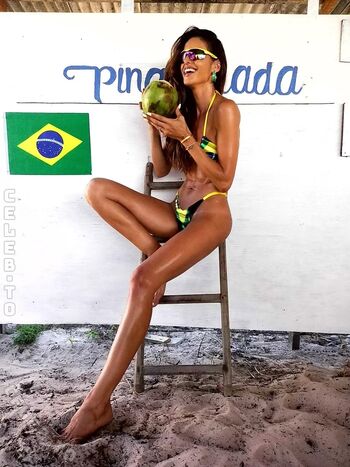 Izabel goulart page leaked private photo uncensored HD quality