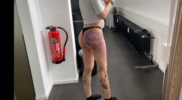 Kunshikitty leaked private photo uncensored HD quality