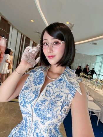 Larissa rochefort page leaked private photo uncensored HD quality