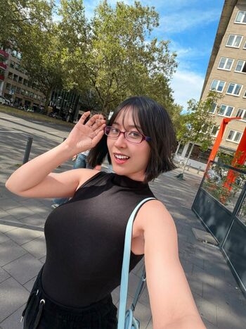 Larissa rochefort leaked private photo uncensored HD quality