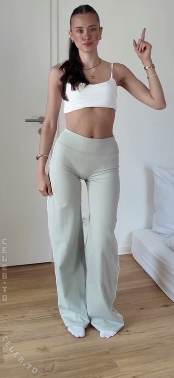 Lillyfayye leaked private photo uncensored HD quality