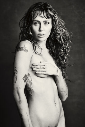 Miley cyrus page leaked private photo uncensored HD quality