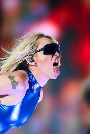 Miley cyrus page leaked private photo uncensored HD quality