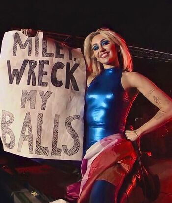 Miley cyrus page leaked private photo uncensored HD quality