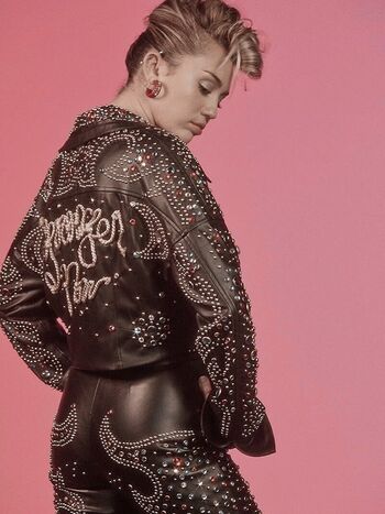 Miley cyrus page leaked private photo uncensored HD quality