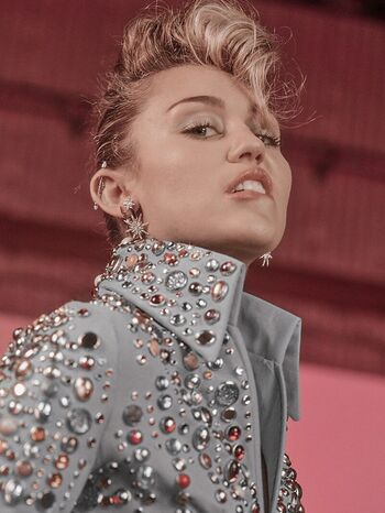 Miley cyrus page leaked private photo uncensored HD quality