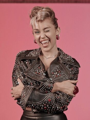 Miley cyrus page leaked private photo uncensored HD quality