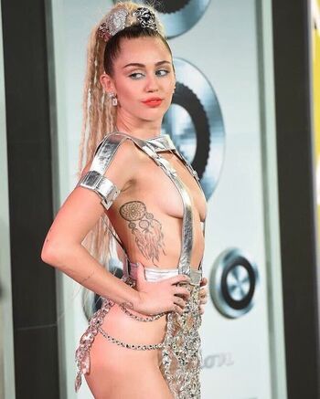 Miley cyrus page leaked private photo uncensored HD quality