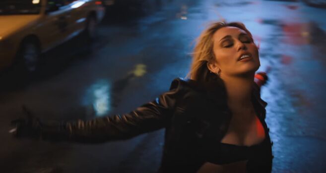 Miley cyrus page leaked private photo uncensored HD quality