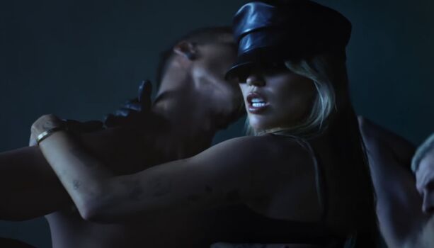 Miley cyrus page leaked private photo uncensored HD quality