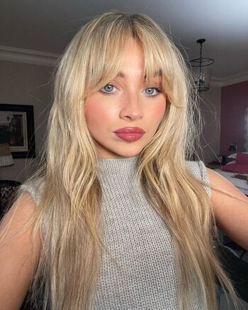 Sabrina carpenter  page leaked private photo uncensored HD quality