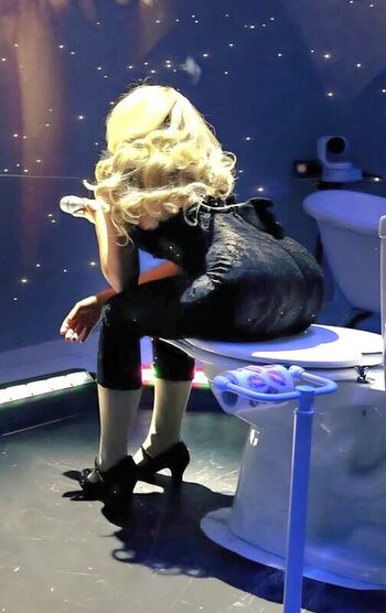 Sabrina carpenter  page leaked private photo uncensored HD quality