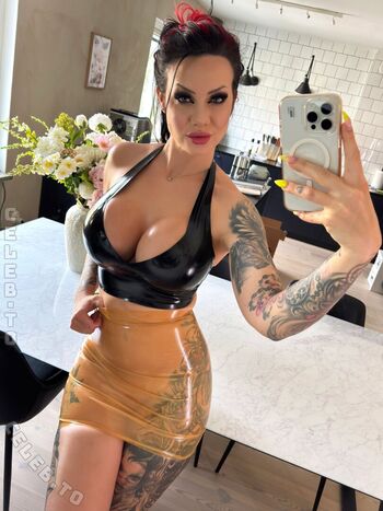 Starfuckedmodel leaked private photo uncensored HD quality