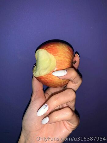 Tammylatinblood leaked private photo uncensored HD quality