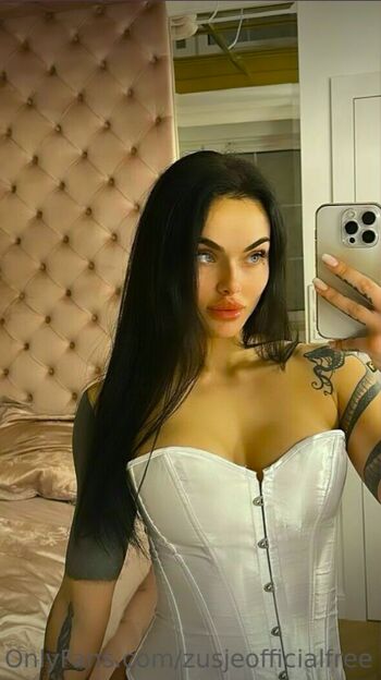 Zusjeofficial leaked private photo uncensored HD quality